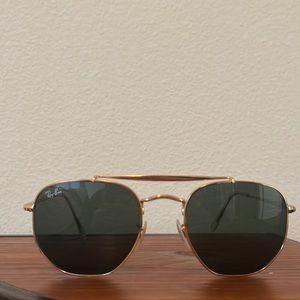 Ray-Ban Marshal sunglasses - green classic lenses & gold frame